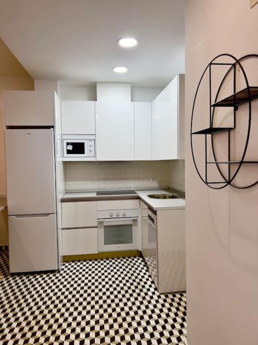 Rockside Residences Suites La Linea N1 La Línea de la Concepción Εξωτερικό φωτογραφία