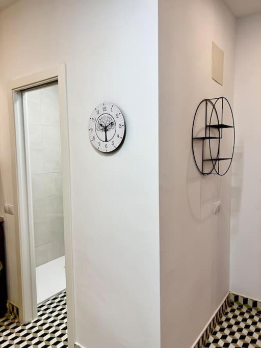 Rockside Residences Suites La Linea N1 La Línea de la Concepción Εξωτερικό φωτογραφία